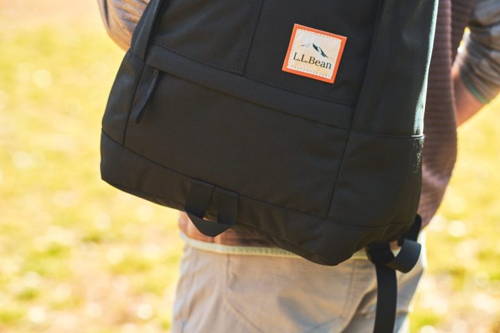 【大人の休日“黒リュック”決定版】397gの超軽量からレトロ復活まで!「L.L.Beanの週末バッグ」傑作3選