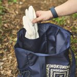 内ポケットにはポケット自体に深さがあるため、グローブなども収納可能