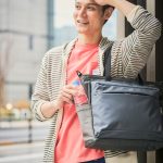 ドリンクや折りたたみ傘が入るストレッチポケット