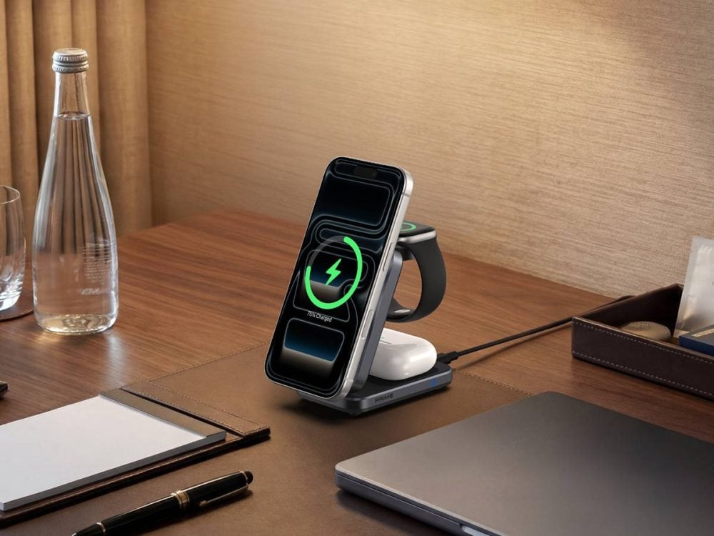 Apple Watchのワイヤレス充電パッドはスタンドを開いた際に本体上部に配置されるよう設計