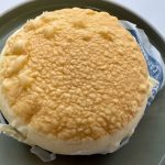 あまじょっぱさがクセになる「森永製菓監修ホットケーキまん」