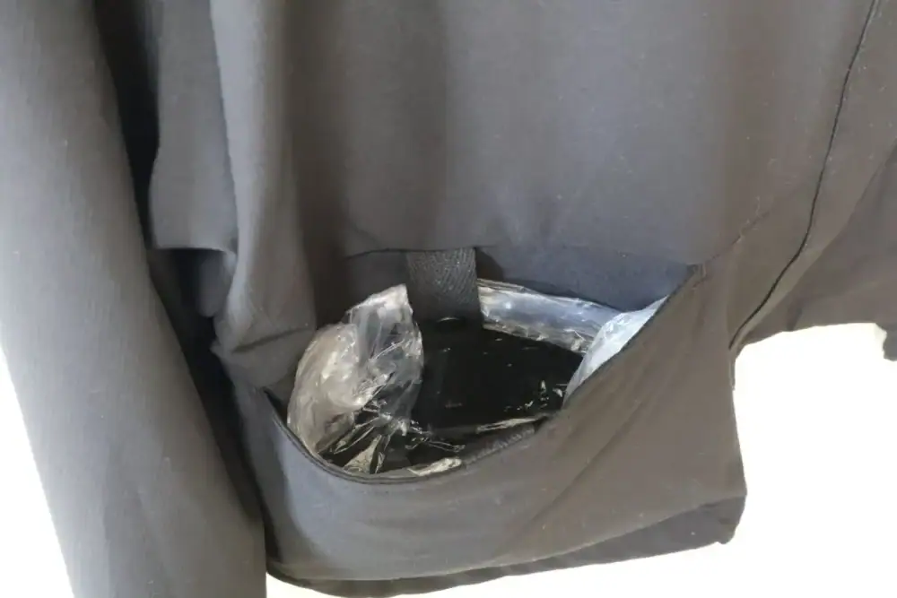 第2位　【ワークマンの凄い1900円アウター】花粉ガード＆まさかのゴミ箱付き!?「着る花粉対策」が天才的すぎた