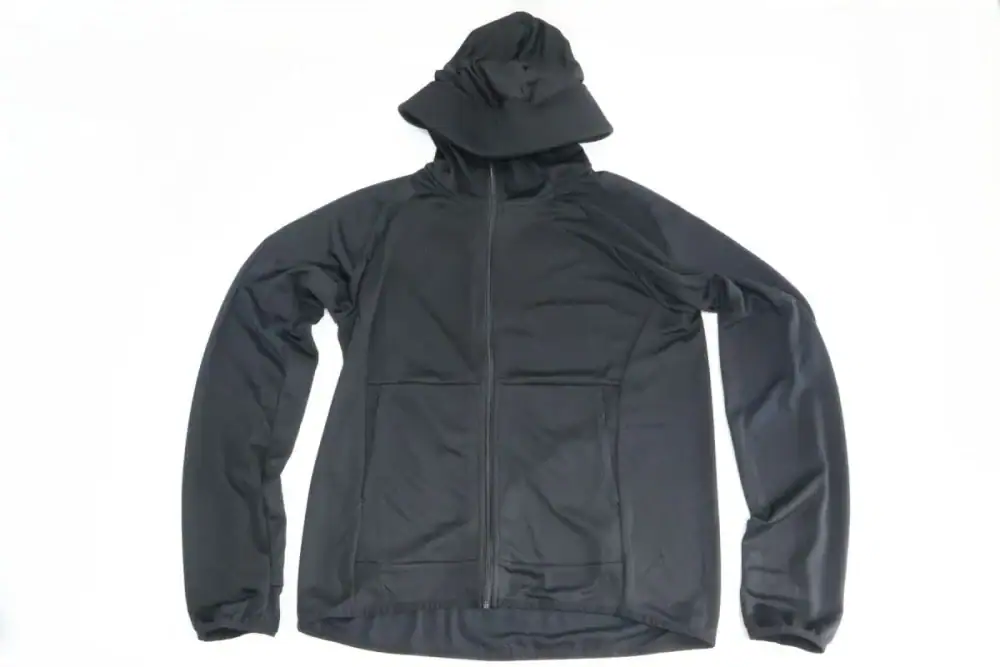 第1位　【完売必至のワークマン】あの「不審者パーカー」が進化して再登場！UVカット95％で2300円の2026年版もやっぱり…“怪しい”!?