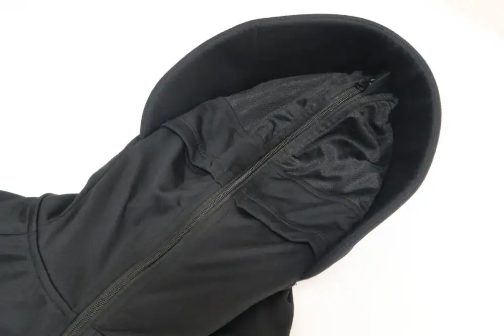 第1位　【完売必至のワークマン】あの「不審者パーカー」が進化して再登場！UVカット95％で2300円の2026年版もやっぱり…“怪しい”!?