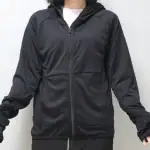 第1位　【完売必至のワークマン】あの「不審者パーカー」が進化して再登場！UVカット95％で2300円の2026年版もやっぱり…“怪しい”!?