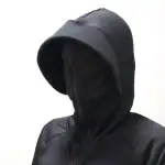 第1位　【完売必至のワークマン】あの「不審者パーカー」が進化して再登場！UVカット95％で2300円の2026年版もやっぱり…“怪しい”!?