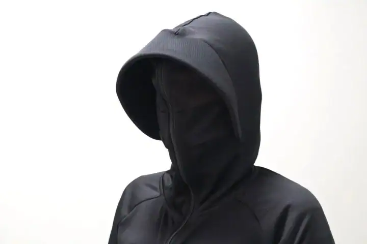 ワークマン「UVカット95%」2300円の不審者パーカー、“着る日焼け止め”ユニクロの神小物…ほか【紫外線・花粉対策ウェアの人気記事ランキングベスト3】(2026年3月版)