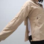 脇部分が大きく開くベンチレーション機能