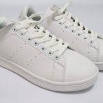 トライアル　「よごれにくい、クリーンに履けるスニーカー」