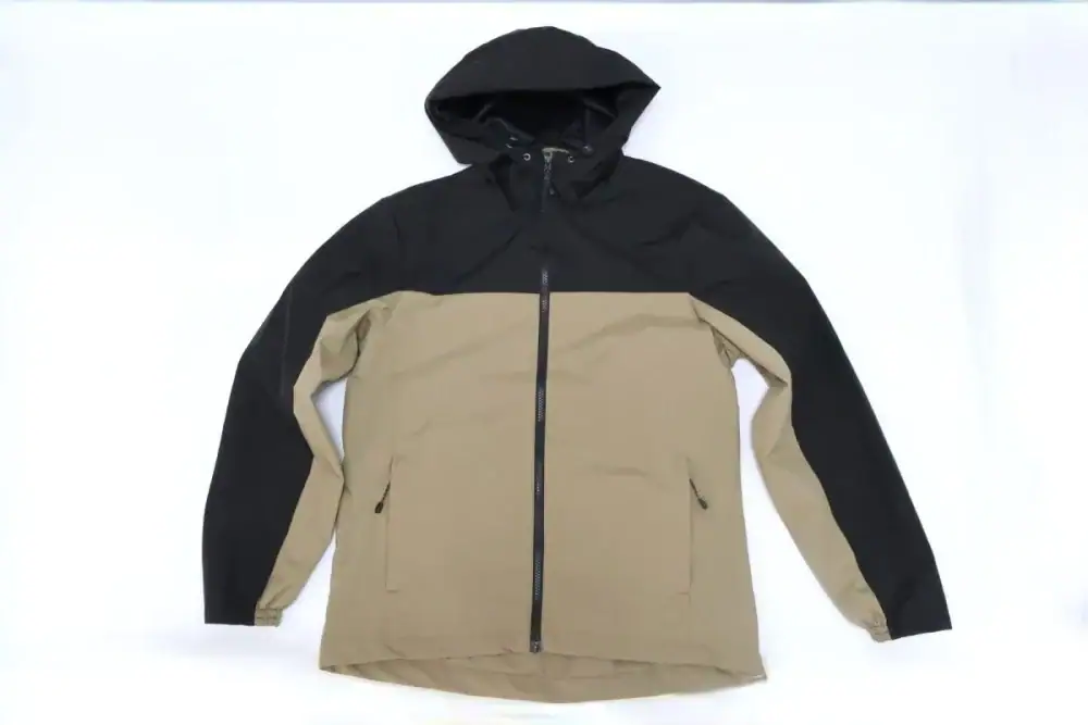 第2位　【ワークマン超え!?】トライアル発「リアルト」1990円“高見え”シェルアウターの実力は？絶対王者と徹底比較