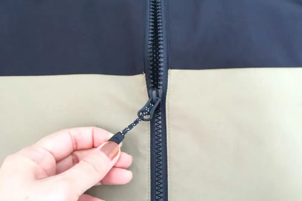 第2位　【ワークマン超え!?】トライアル発「リアルト」1990円“高見え”シェルアウターの実力は？絶対王者と徹底比較