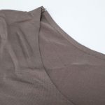 薄手でトップスに響かない