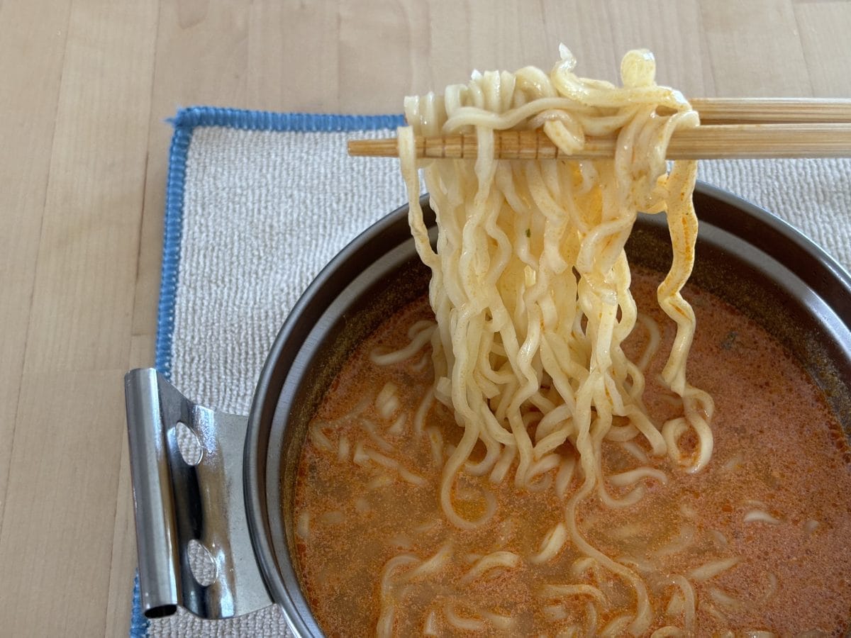 タイで大人気の即席麺が日本上陸」本格トムヤムクンがインスタント