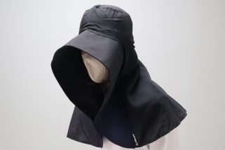 【ワークマン】怪しいけど…効果絶大？“1280円の着る日傘”が凄かった！最強の日焼け対策帽子「Xshelter 暑熱α フレアケープハット」の実力を徹底レビュー
