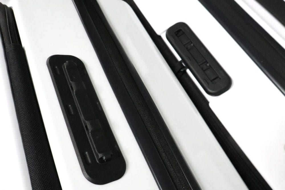 上下に凸凹のパーツがついているのでずれたりしない