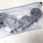 取り外したキャスターを入れて置くポーチ付き