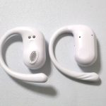 音が出る方からは聞こえるけれど、そうでない方からは音漏れしない