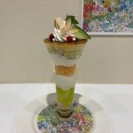 ロイヤルホスト　メロン＆ココナッツのブリュレパフェ