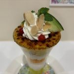 特に注目すべきは、キャラメリゼしたクレームブリュレの上にのったローストアーモンド