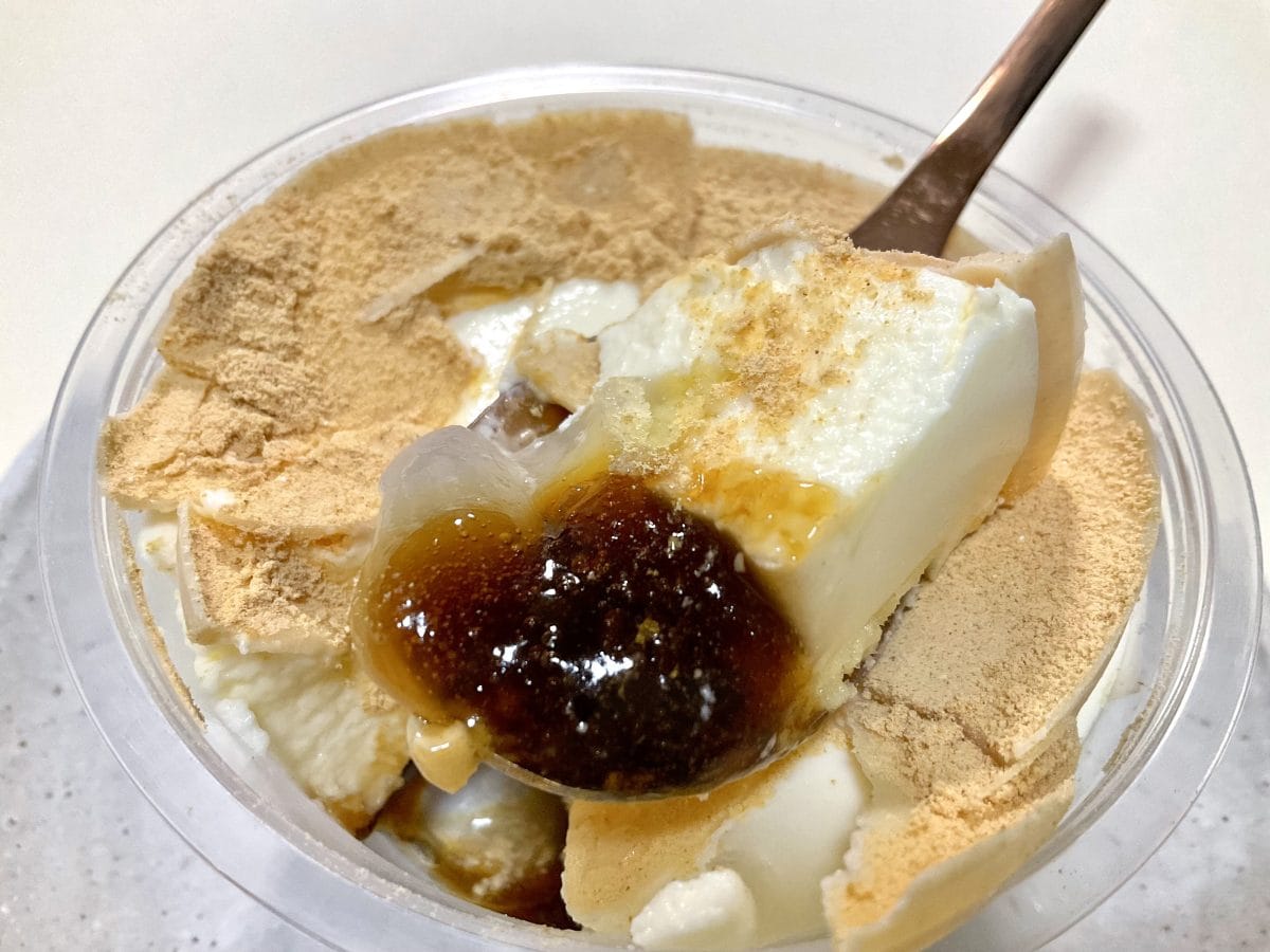 セブン-イレブン、パキっとティラミス 黒蜜きなこもち