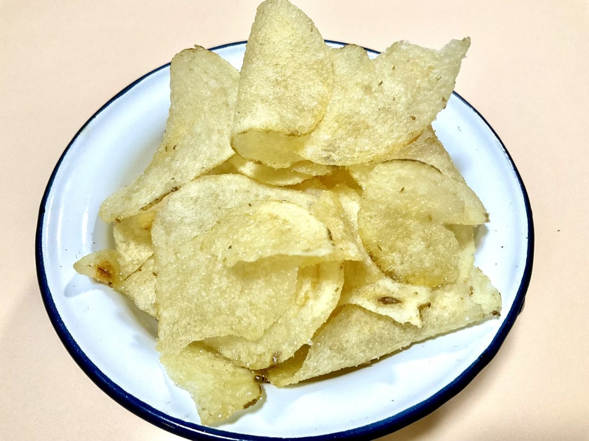【カルディで見つけたら即買い】手が止まらない…“中毒性最強”チップスBEST3「1位は罪悪感ゼロの贅沢おやつ」