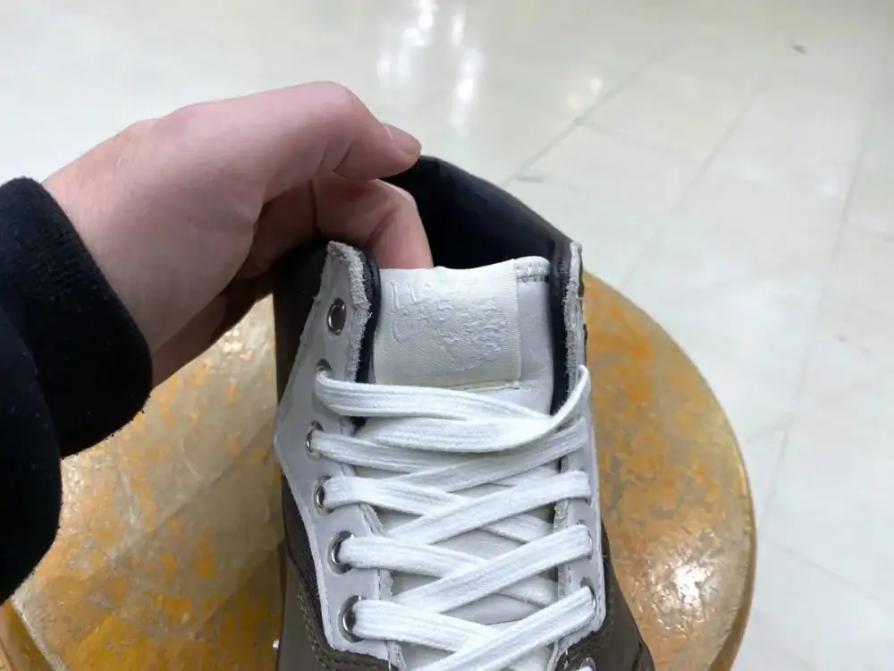 第3位　【雨の日も無敵な大人のVANS】待望のゴアテックスを搭載！プレミアムに進化した名作「ハーフキャブ」をエディターが試し履き