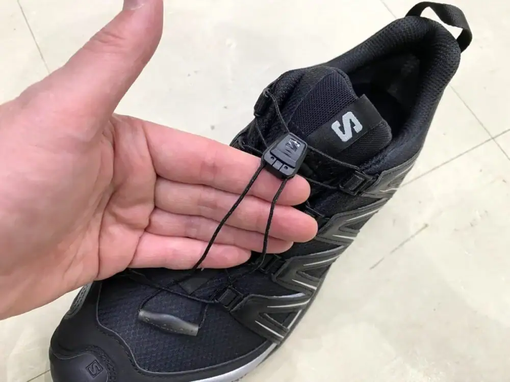 第2位　【悪天候もヘッチャラ】ゴアテックス搭載で無双！サロモンの究極万能スニーカー「XA PRO 3D GTX」をエディターが試し履き