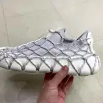 第3位　【履き心地2.0】KEENの傑作「UNEEK」が進化！究極フィットの次世代モデルをエディターが試し履き