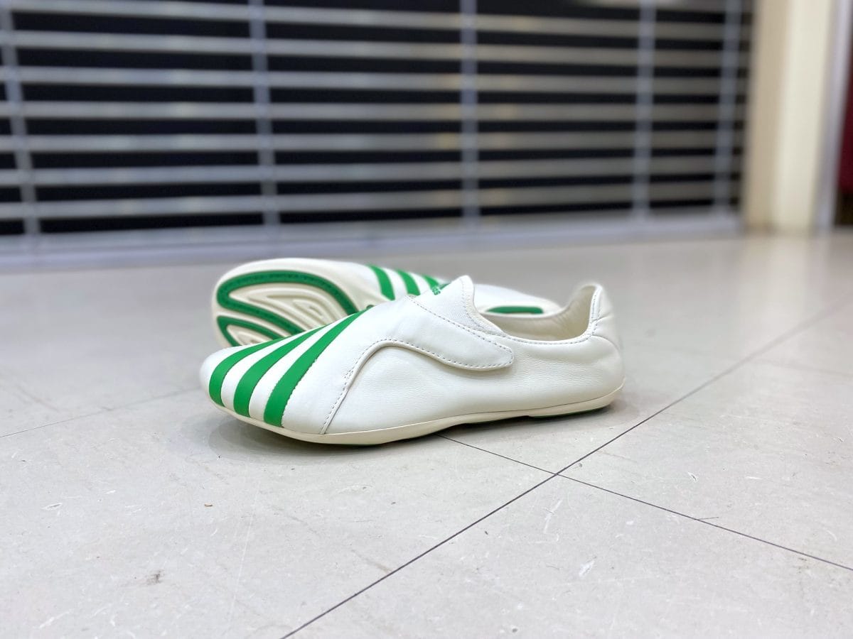 adidas Originals PW YOGA VARIO "VIRGINIA VARIO FLAT EARTHER BY PHARRELL" "PHARRELL WILLIAMS”