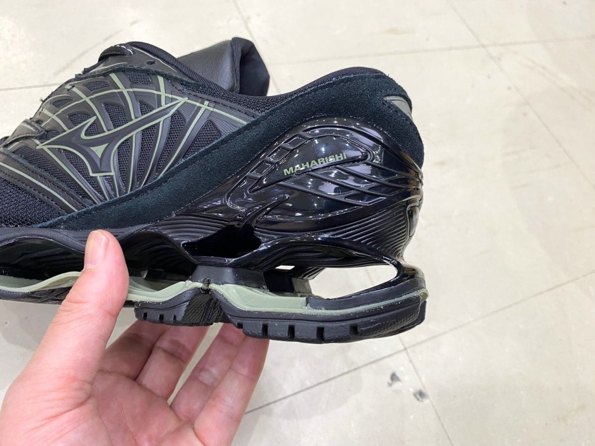 【MIZUNO】WAVE PROPHECY LS "MAHARISHI"
