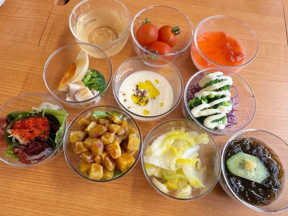 120円で“身体が整う”彩り豊かな食前の一皿