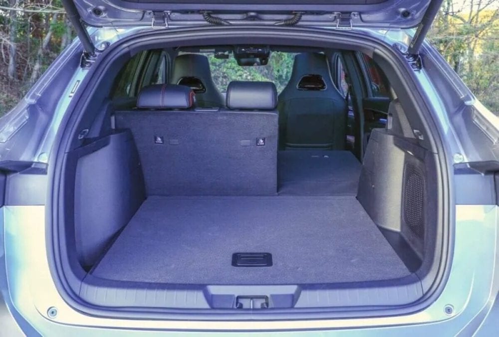 第3位　【日本車勢に付け入る隙なし!?】航続1200kmの怪物…BYD最新SUV「シーライオン6」はなんとPHEV！上質、高性能、超コスパに注目