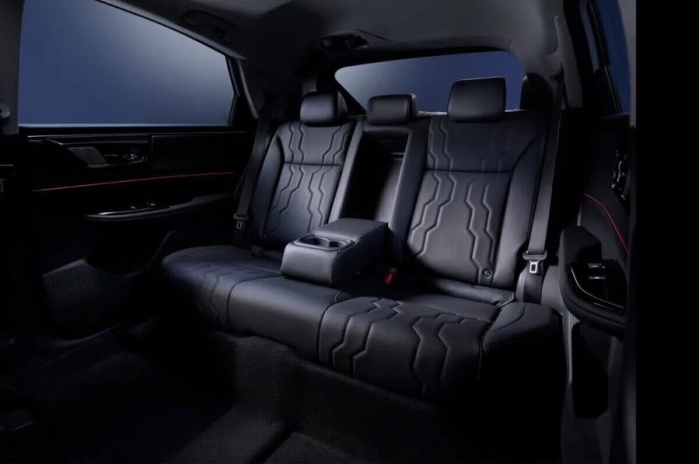 第1位　【ホンダ新型EV】国内3000台限定で争奪戦必至！名車「インサイト」がSUVの電気自動車になってデビュー