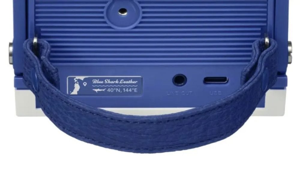 Bluetoothによるワイヤレススピーカーやヘッドホン、またはピンジャックのあるステレオシステムで音楽を楽しめる