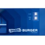 内蔵バッテリー駆動だから、場所を選ばずに好きなところでレコード再生を楽しめる設計