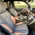 スマホの非接触充電､ステアリング&シートヒーターまで全車標準装備