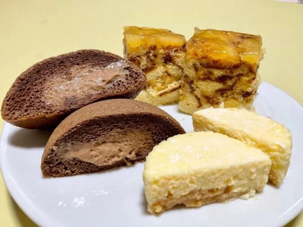 第2位　「これが291円は反則…」セブンの新作スイーツBEST3選をガチ食べ比べ【1位は限界突破の神チーズケーキ】