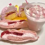 第3位　「一口目から完成度高っ！」セブン-イレブン春スイーツ“さくら＆いちご”を食べ比べ【1位はクリーム欲が完全成仏するケーキ】