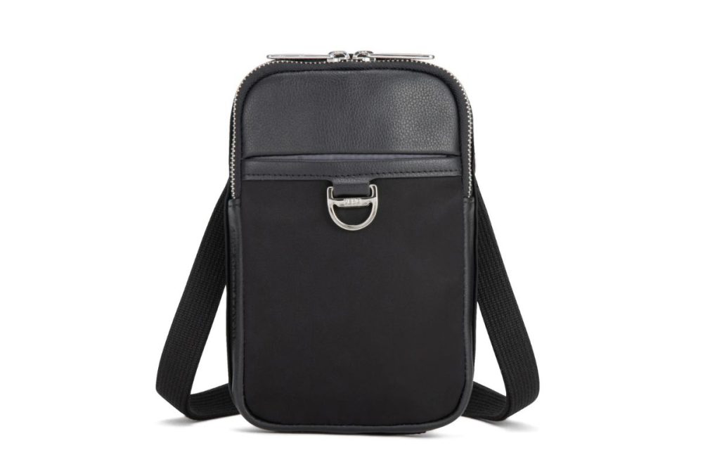 ゼロハリバートン「ラウンドジップミニショルダー」￥18,700／W12×H19×D3㎝