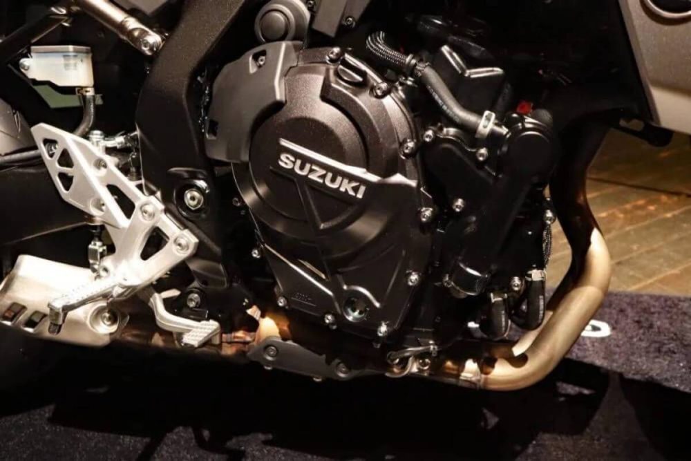 第2位　【初速で受注1000台超え】スズキの新型「GSX-8T / 8TT」が大ヒット。イタリアンデザインと最新装備の融合がたまらない