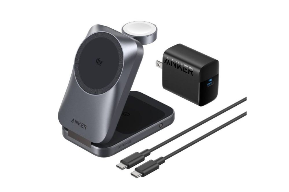 アンカー「Anker Prime Wireless Charging Station(3-in-1, MagGo, AirCool, Foldable)」¥19,990/約95×61×31㎜/約231g/マグネット式ワイヤレス充電:最⼤25W、Apple Watch⽤ワイヤレス充電:最⼤5W、ワイヤレス充電:最⼤5W/2色展開(ブラック、ホワイト※)※ホワイトは5⽉頃発売予定
