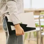 第3位　【出先の作業効率爆上げ】カフェでも“縦型デュアル”化がハンパない！さらに安く、軽量化したNECの「最強スタンド」を試してみた