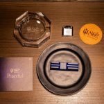 JT「Peace 80周年記念 Peaceful」銀座のバー「Ginza Bar L’aurora」で開催 80周年記念の特別デザイン 灰皿 オイルライター