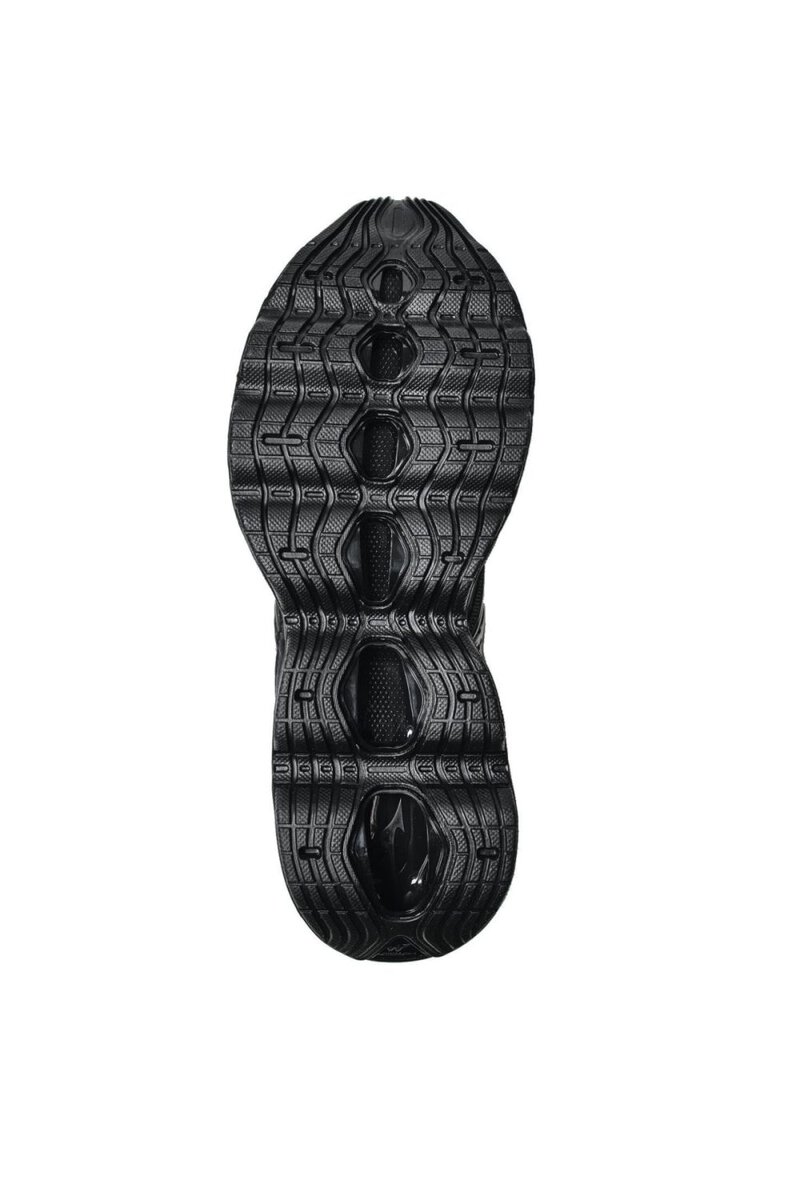 濡れた路面であっても確かなグリップ性を発揮！