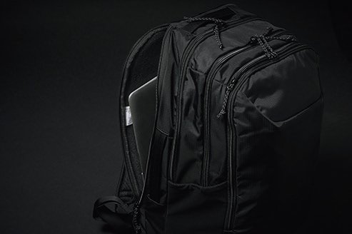 エル・エル・ビーン コンフォート・キャリー・ラップトップ・パック、42L 「ノートPC専用の収納スペースを確保」