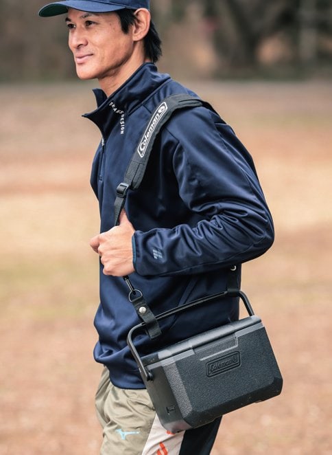 ストラップの長さを調節できるので、子どもから大人まで使える