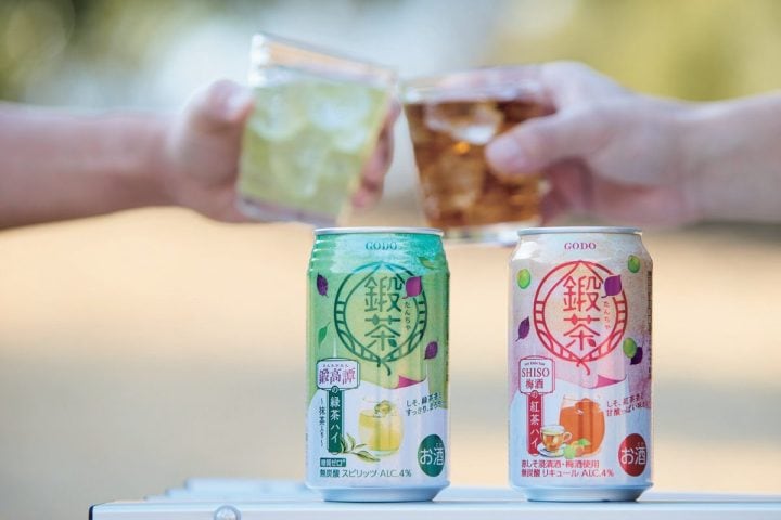 【あの銘酒を缶で】圧倒的手軽さで人気沸騰!スッキリ飲めて食事にも合う宝焼酎・茉莉花・鍛高譚の「本格お茶割りRTD」3選