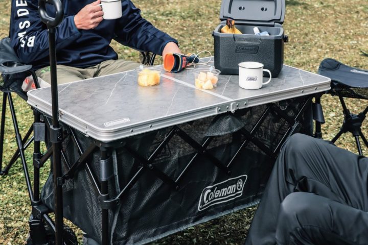 【JFAも認めたコールマンの暑さ対策】キャンプ専用じゃもったいない!選手も観客も超快適に過ごせる「スポーツ現場の最適解」