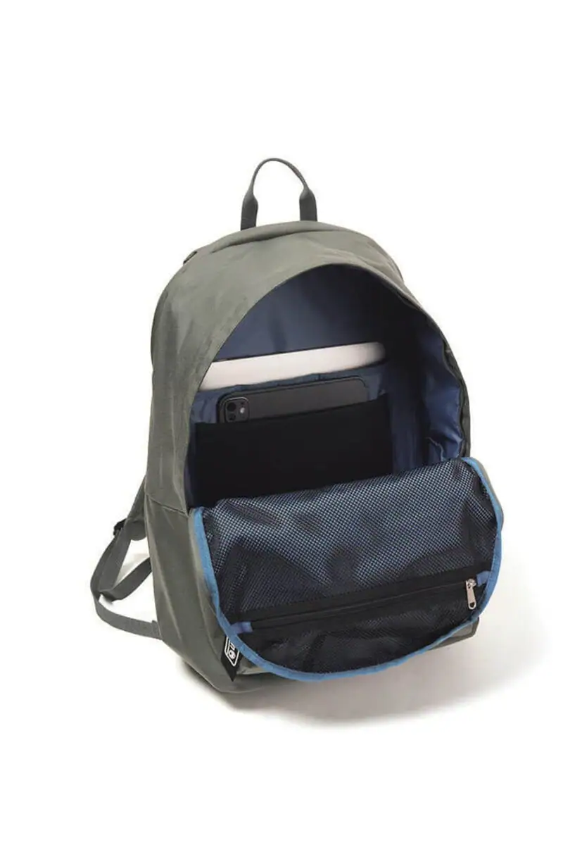 第3位　【通勤快適バッグの最終結論】スーツにも私服にもハマる！エースの新作ほか、収納と上品さを兼ね備えた「最強リュック」3選