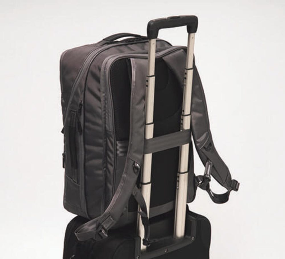 スーツケースにセットアップ可能